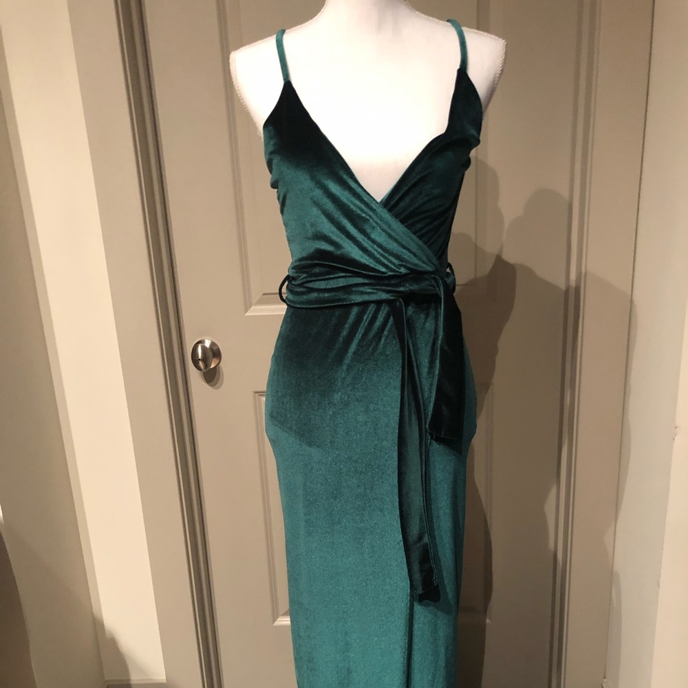 Boohoo green velvet dress